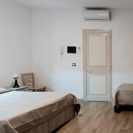 Apartment House Airport 4