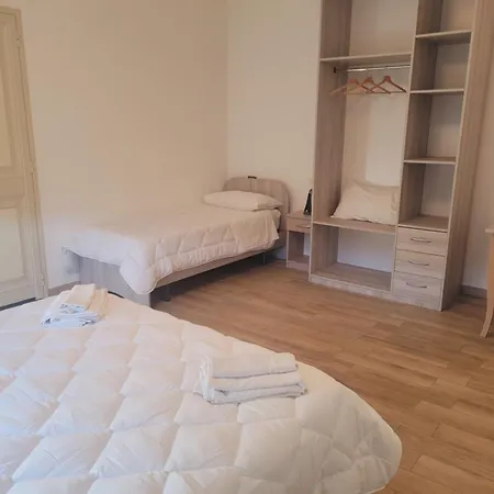 Apartment House Airport 4 Catania